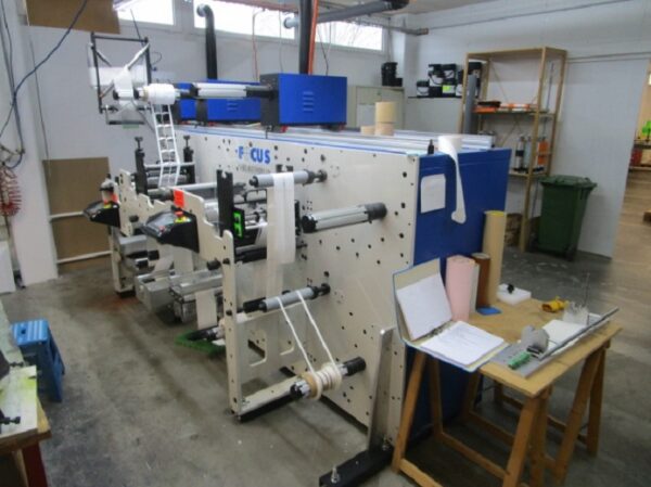 FLEXODRUCKMASCHINE FOCUS REFLEX - SE 250 MIT INTEGRIERTER STANZE